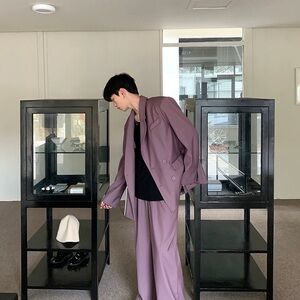 purple Korean suit